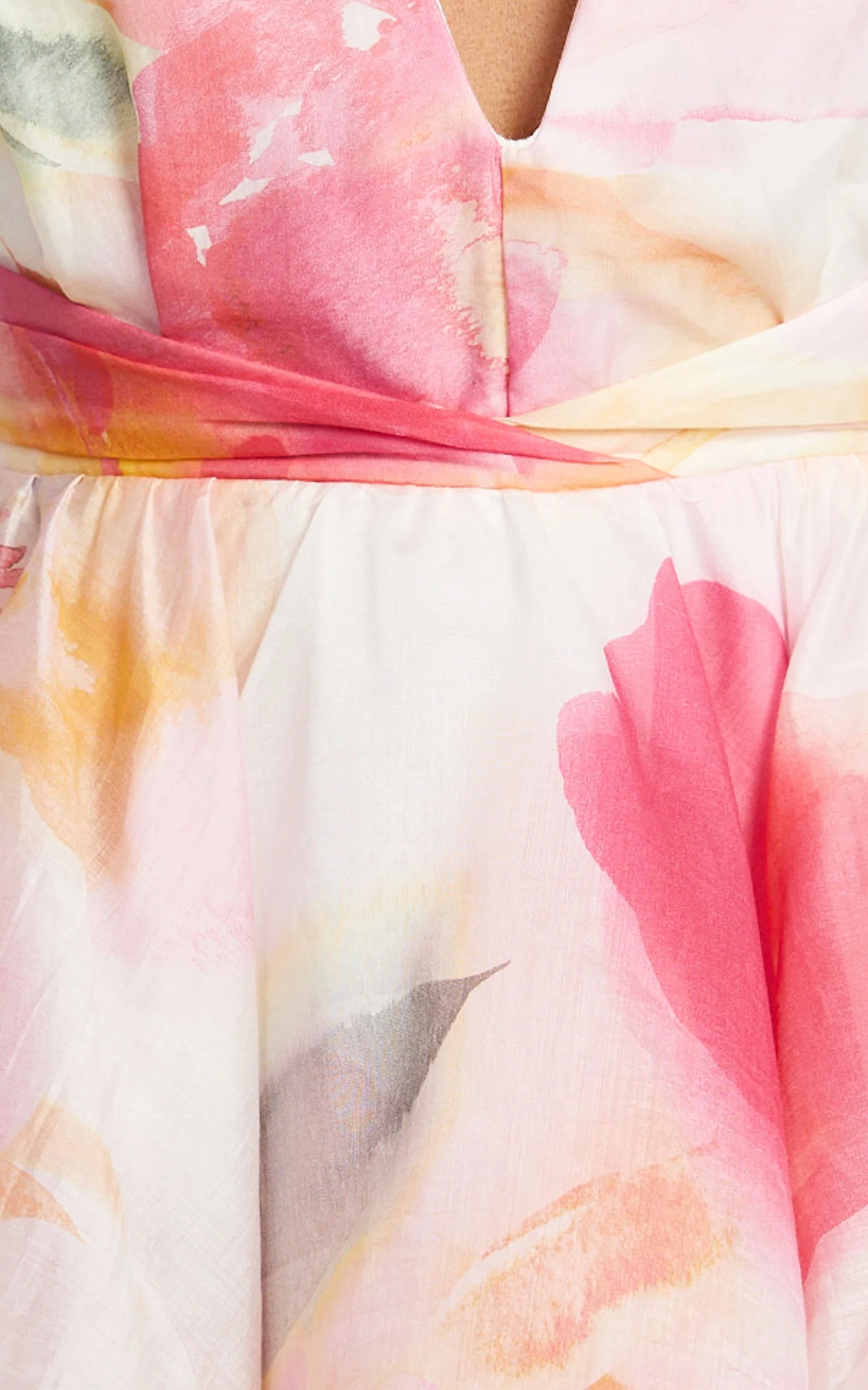 Amalie The Label - Felicity Plunge Tiered Mini Dress in Domeka Bloom Print - Image 8