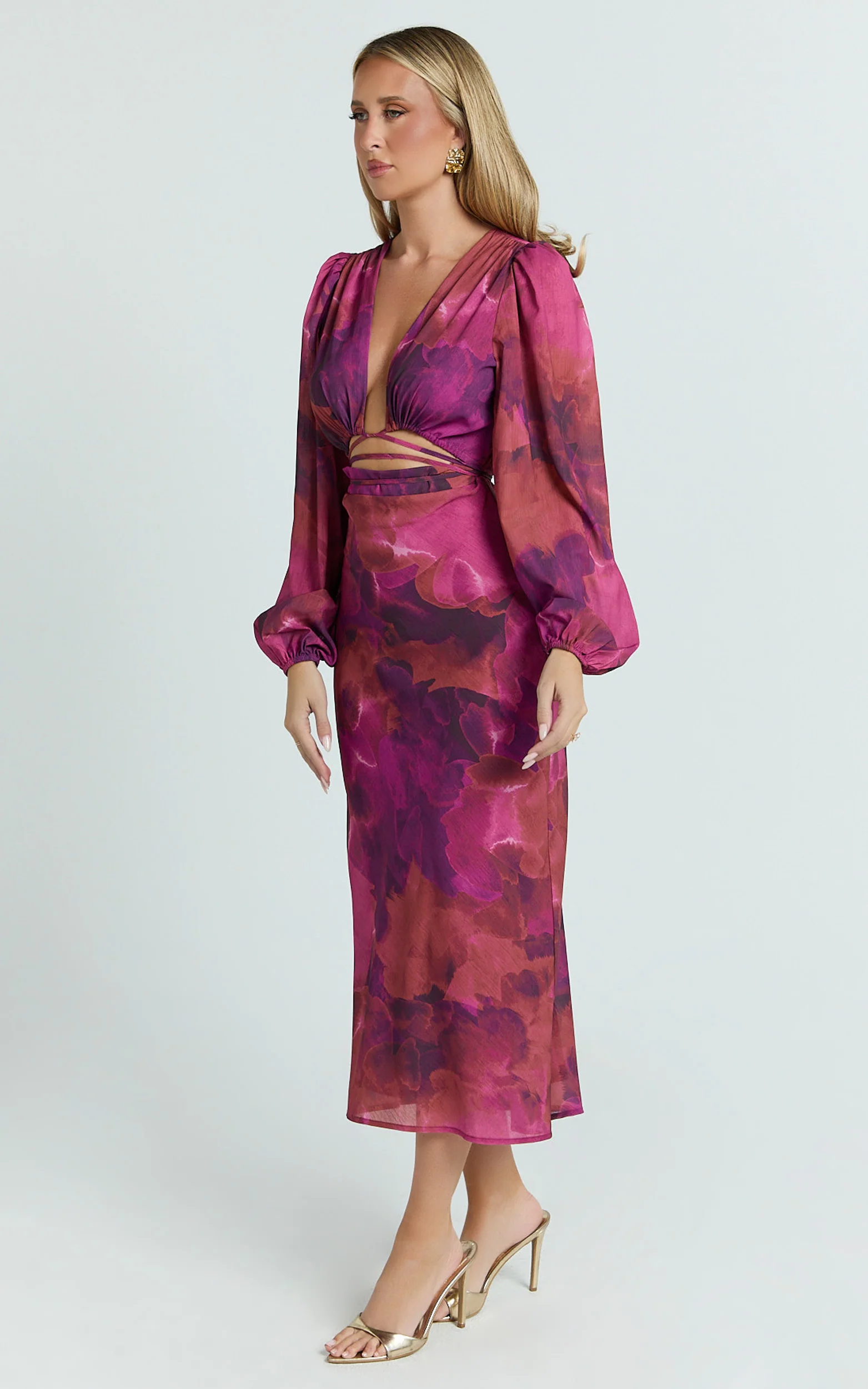 Artola Midi Dress - Front Cut Out Long Sleeve Dress in Blurred Dreams - Image 4