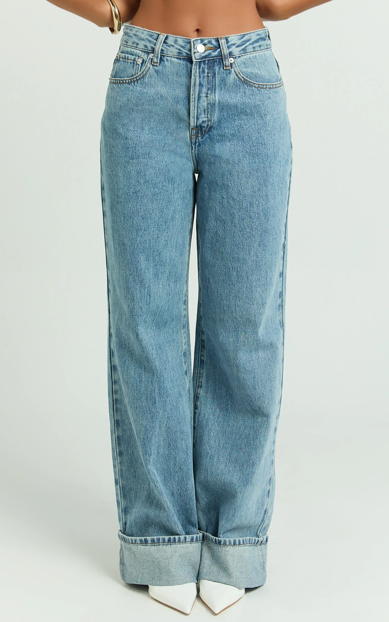 Arwyne Jeans - Mid Rise Baggy Deep Turnup Recycled Denim Jeans in Light Blue Wash - Image 2