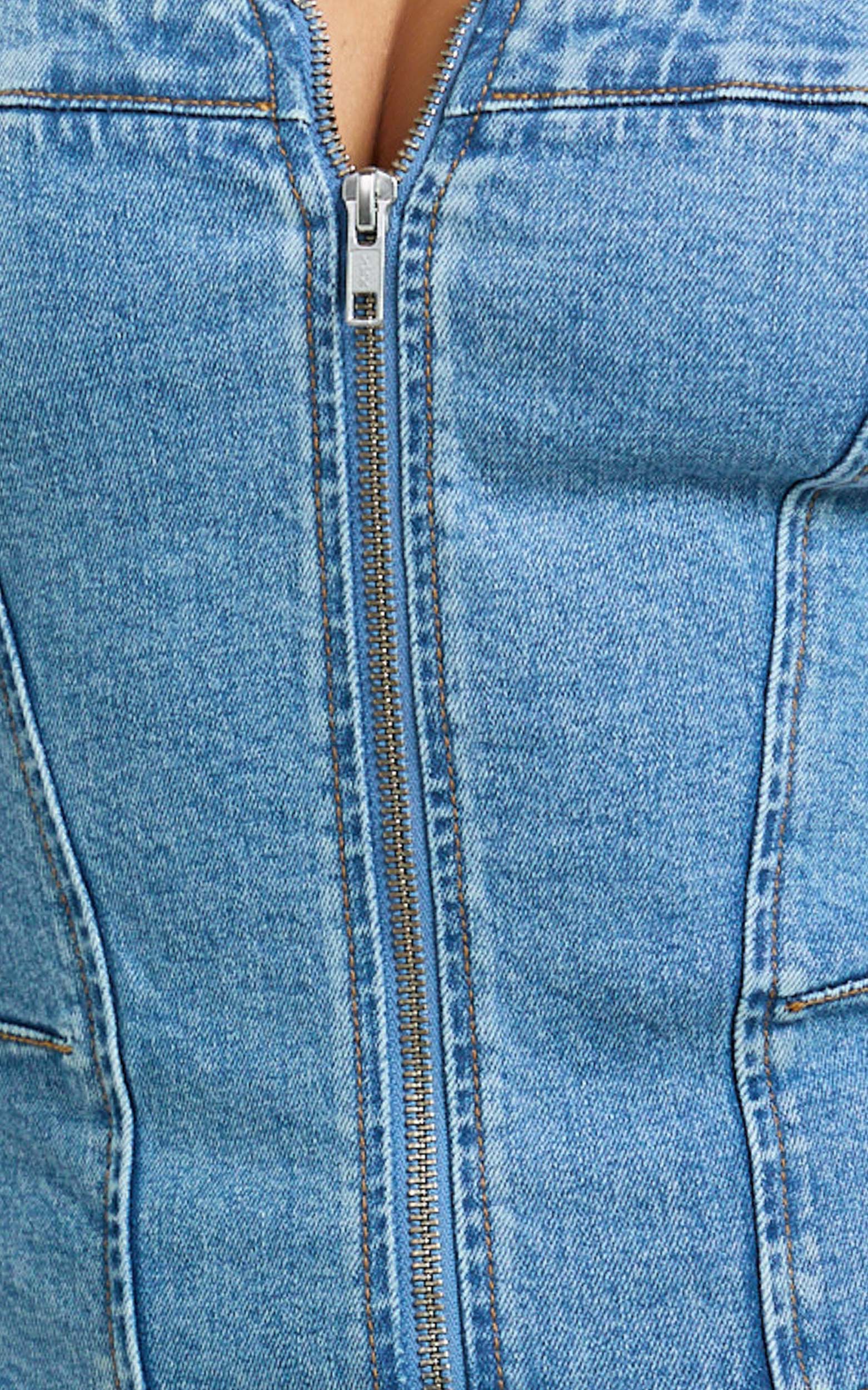 Bellerose Top - Front Zip Denim Fitted Top in Mid Blue - Image 10
