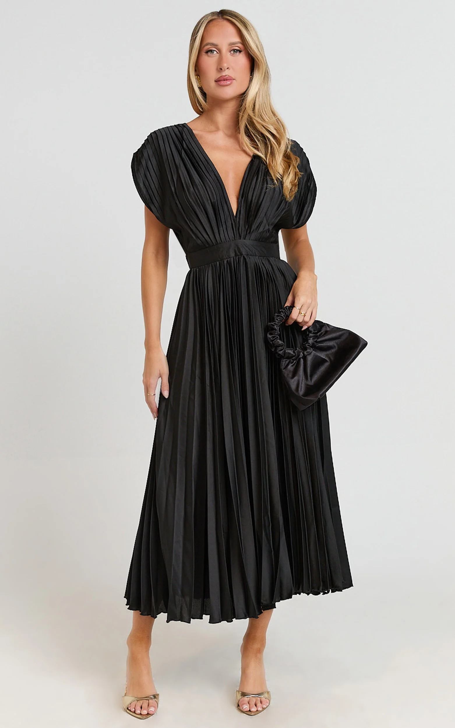 Della Midi Dress - Plunge Neck Short Sleeve Pleated Dress in Black - Image 3