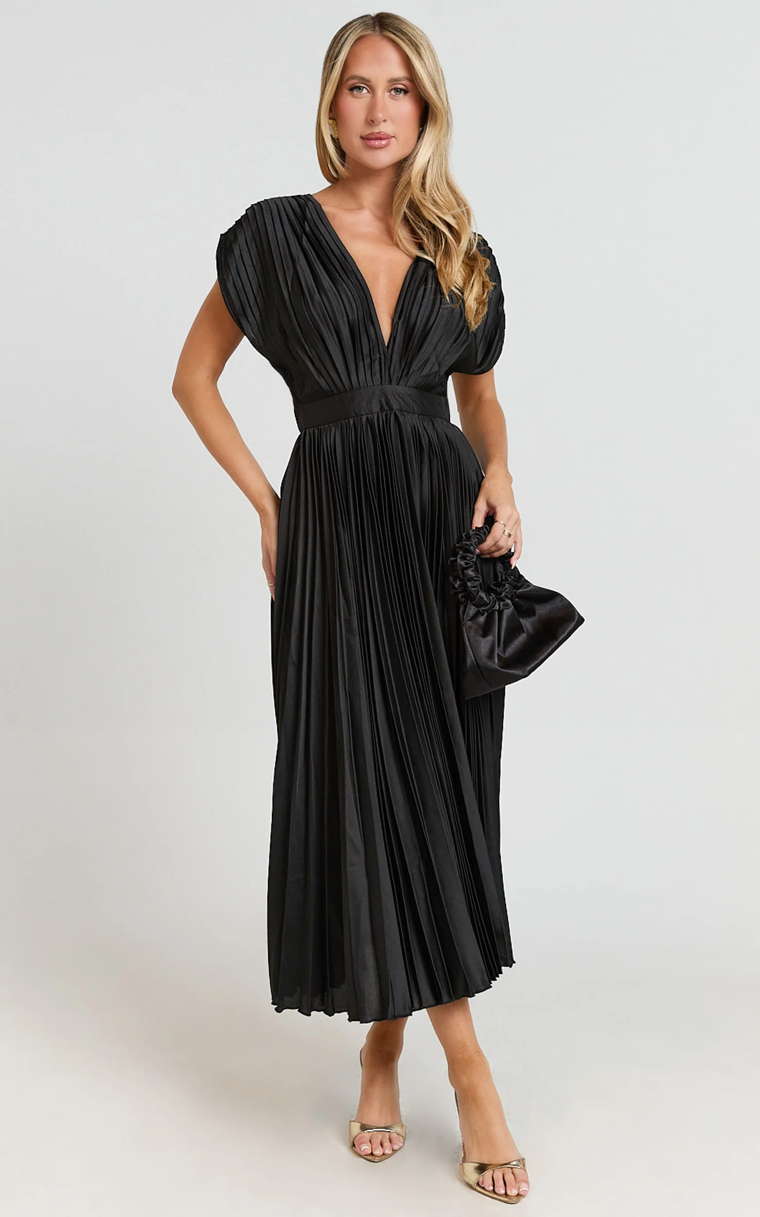 Della Midi Dress - Plunge Neck Short Sleeve Pleated Dress in Black - Image 4