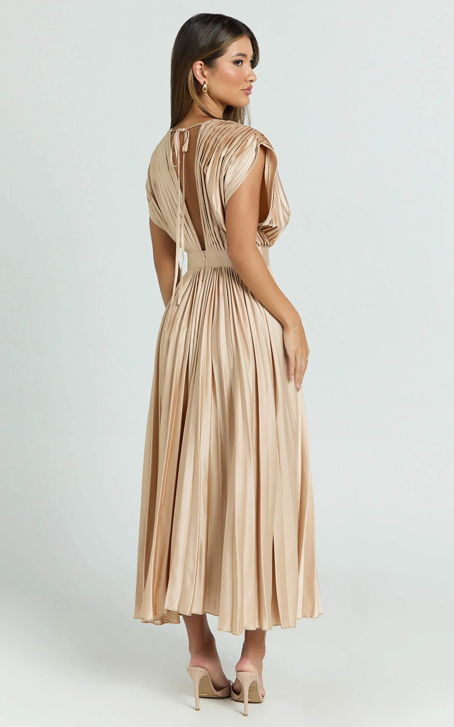 Della Midi Dress - Plunge Neck Short Sleeve Pleated Dress in Champagne - Image 6