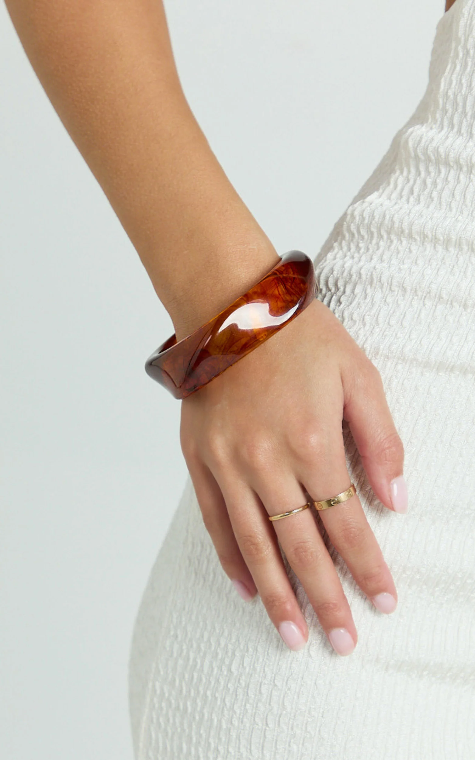 Ebby Resin Bangle in Brown - Image 5