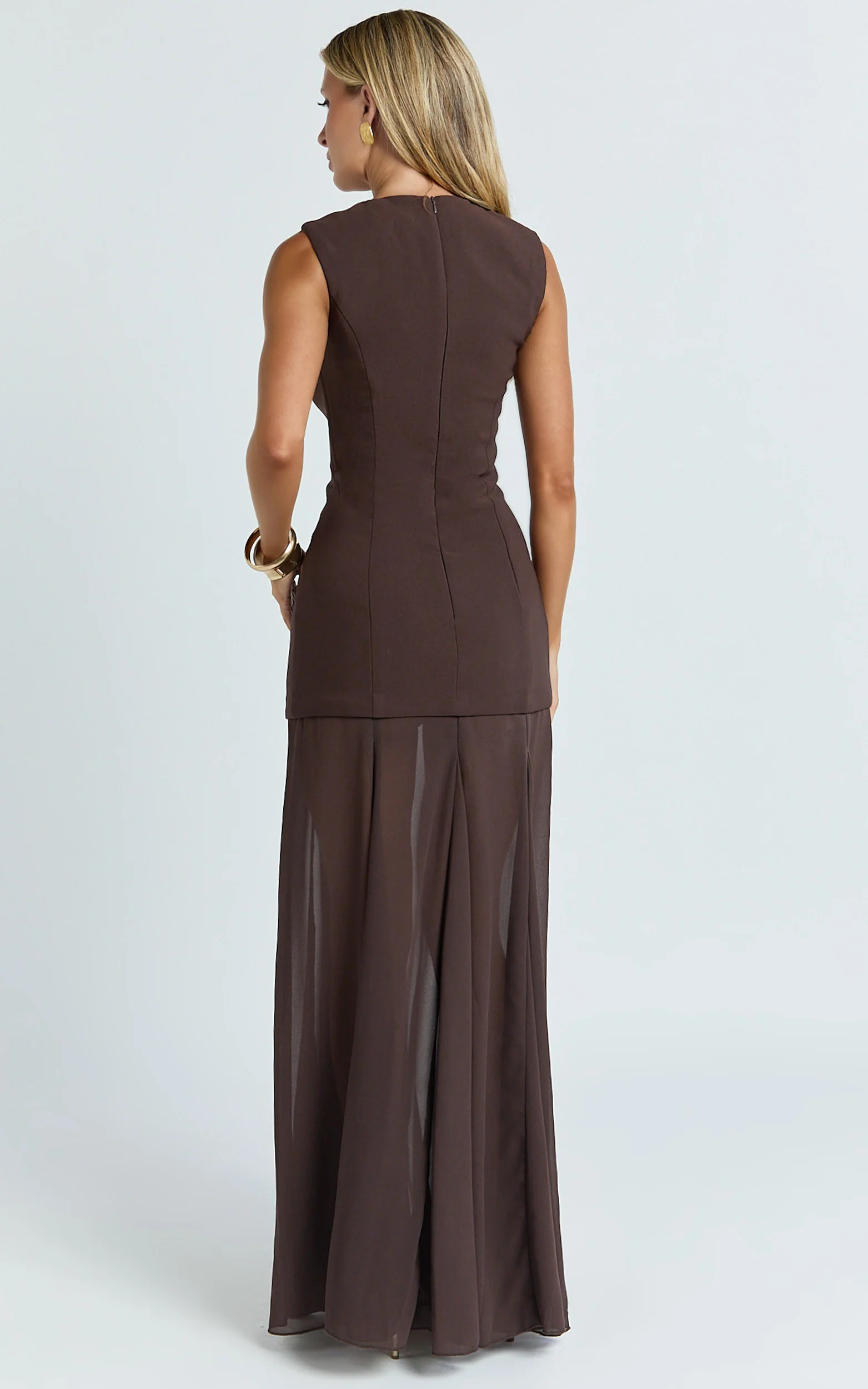 Frances Maxi Dress - Contrast U Neck Godet A Line Dress in Chocolate - Image 5