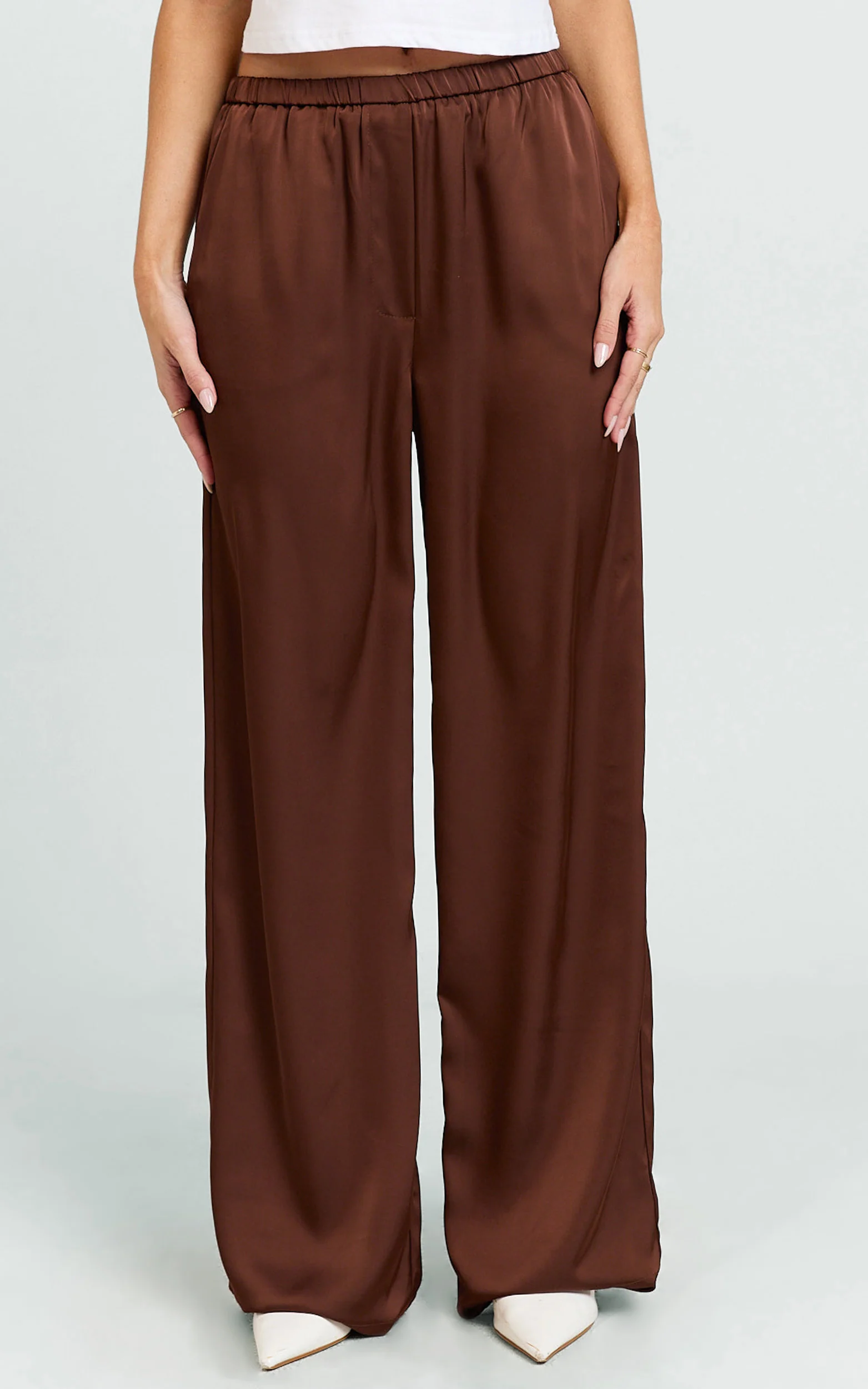 Gloria Pants - Low Rise Straight Leg Pants in Chocolate - Image 3