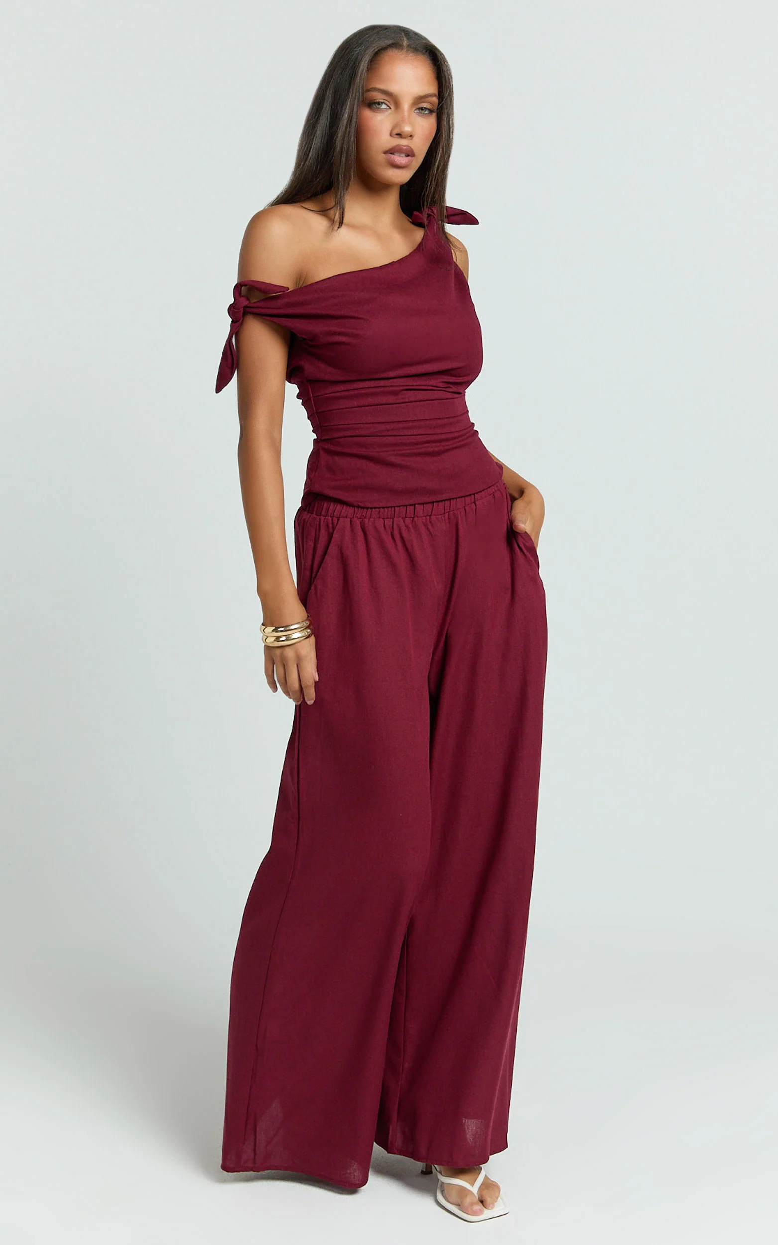 Ivy Top - Linen Off Shoulder Tie Top in Berry - Image 5