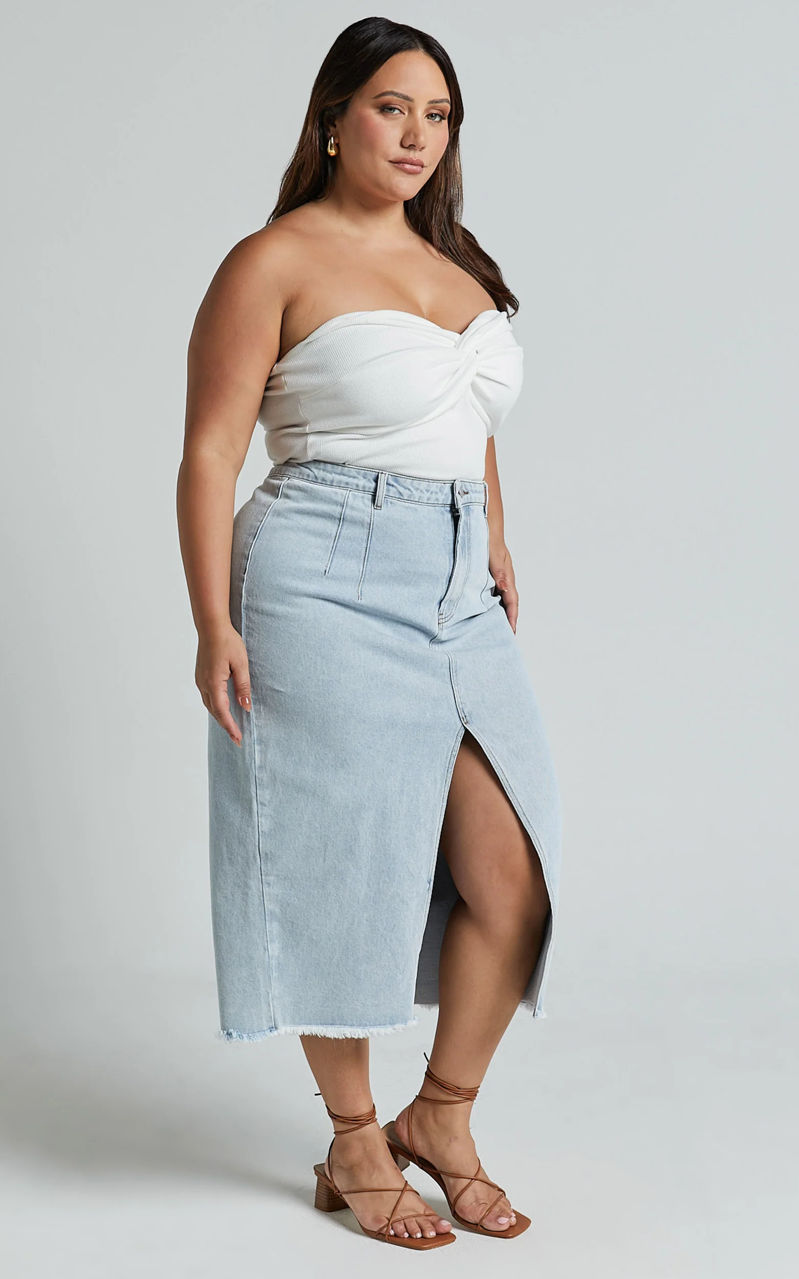 Janeve Midi Skirt - Front Split Denim Skirt in MID WASH - Image 6