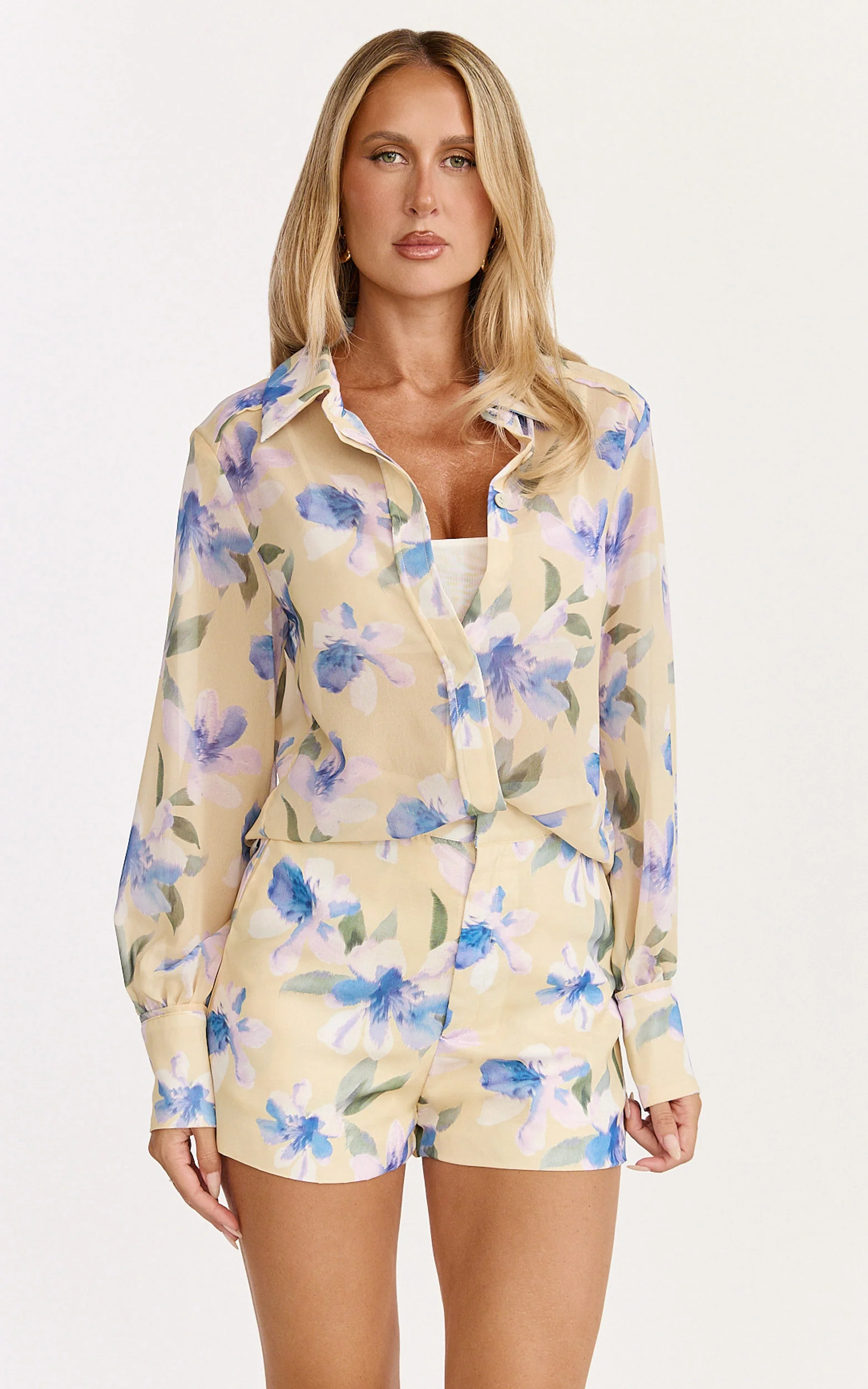 Juliette Shorts - High Waist Tailored Shorts in Femme Floral Print - Image 3