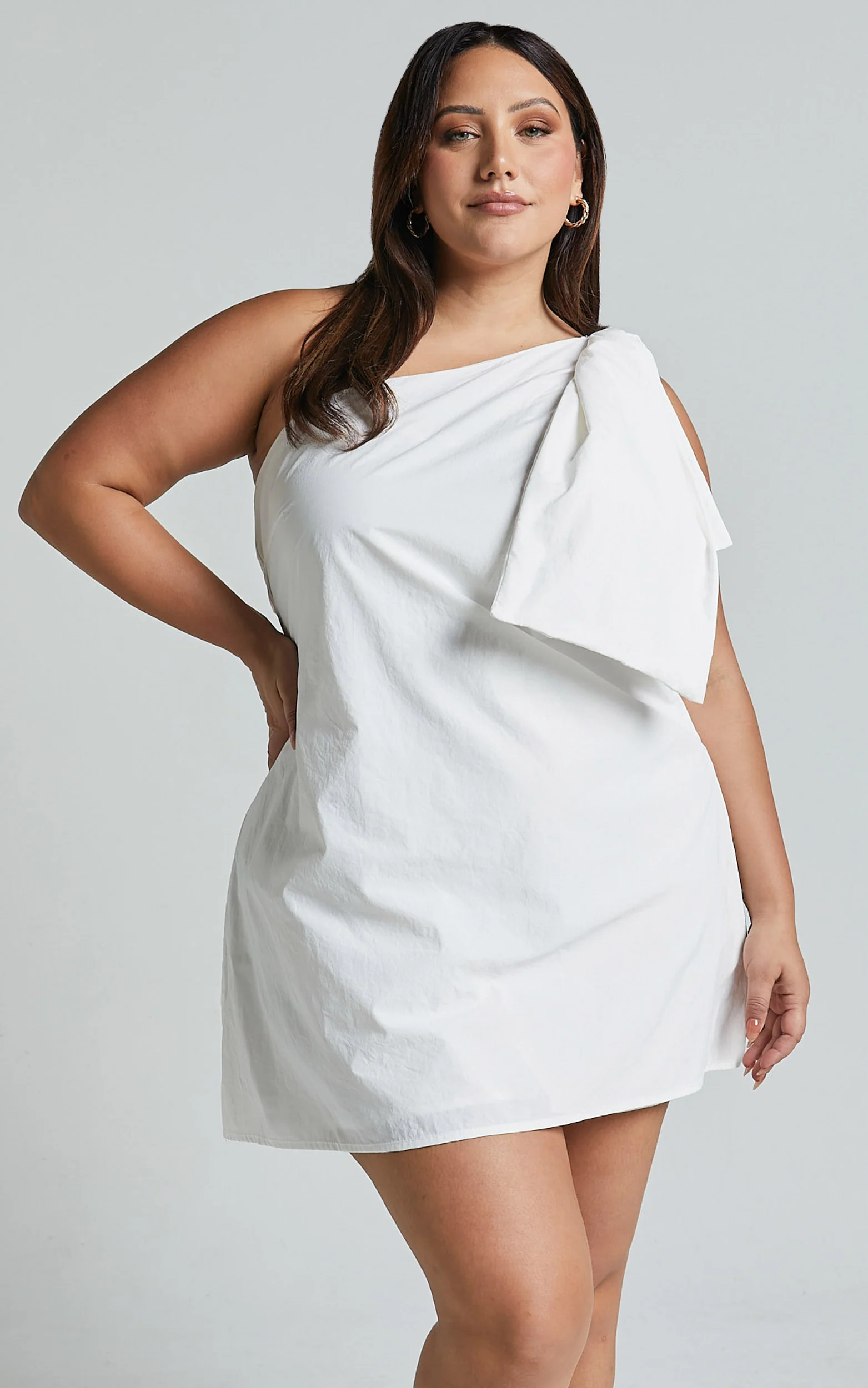 Khirara Mini Dress - One Shoulder Bow Detail Dress in White - Image 3