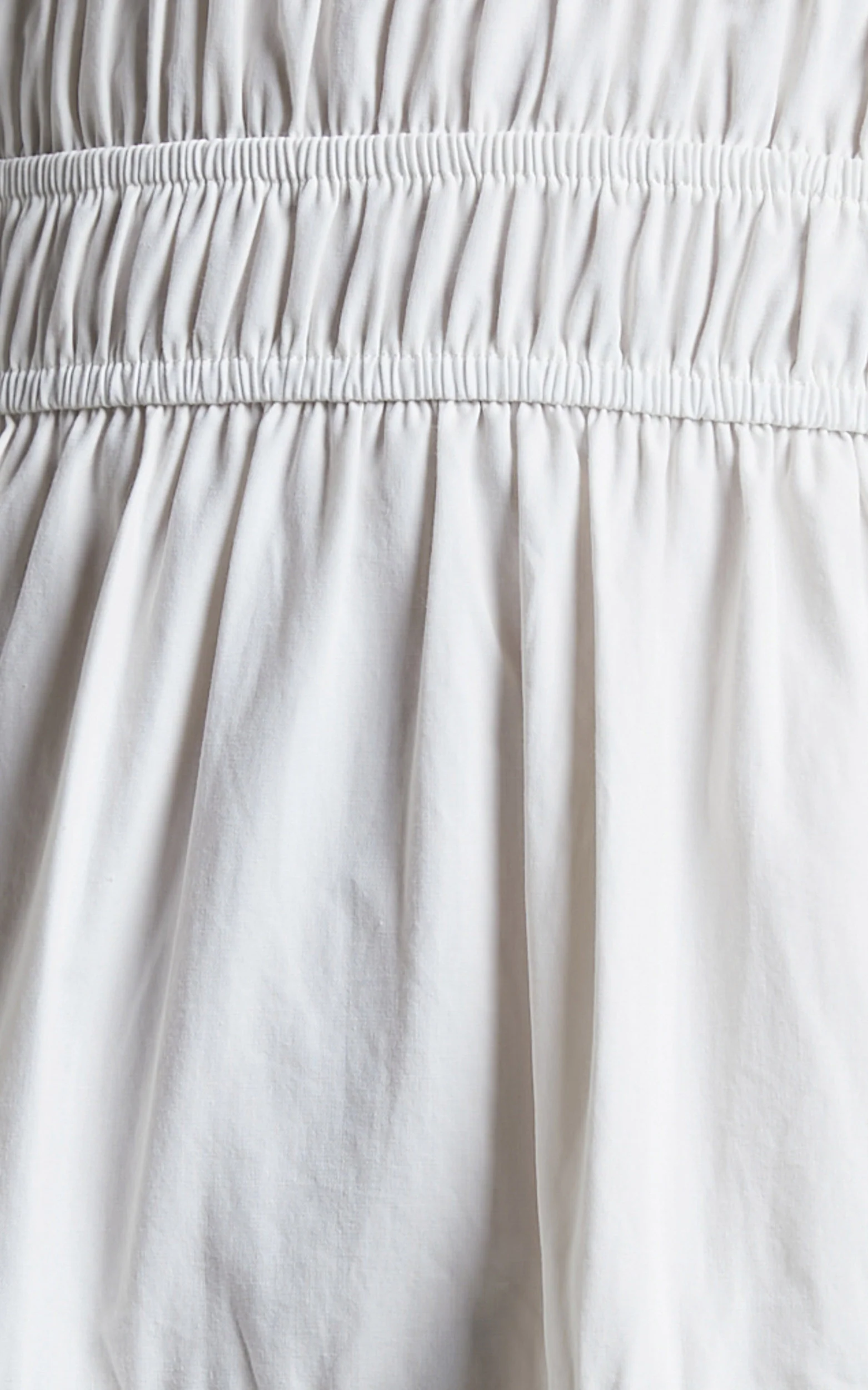 Mellie Midi Dress - Puff Sleeve Plunge Tiered Dress in White - Image 8