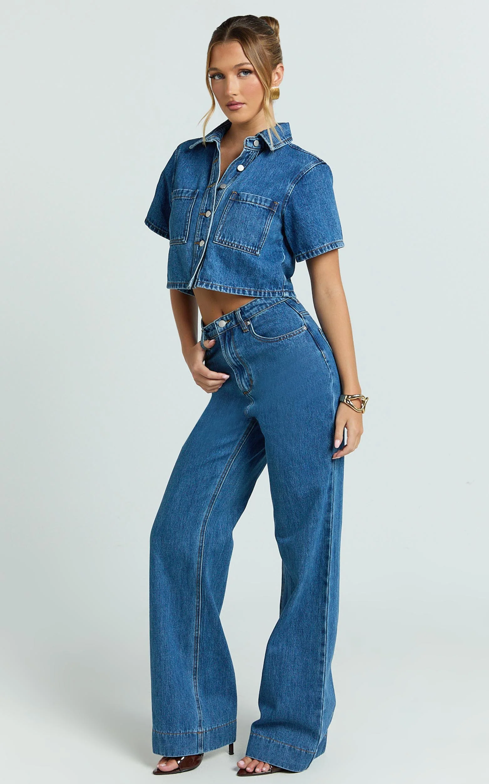 Serena Top - Denim Button Down Short Sleeve Top in Dark Blue Wash - Image 4