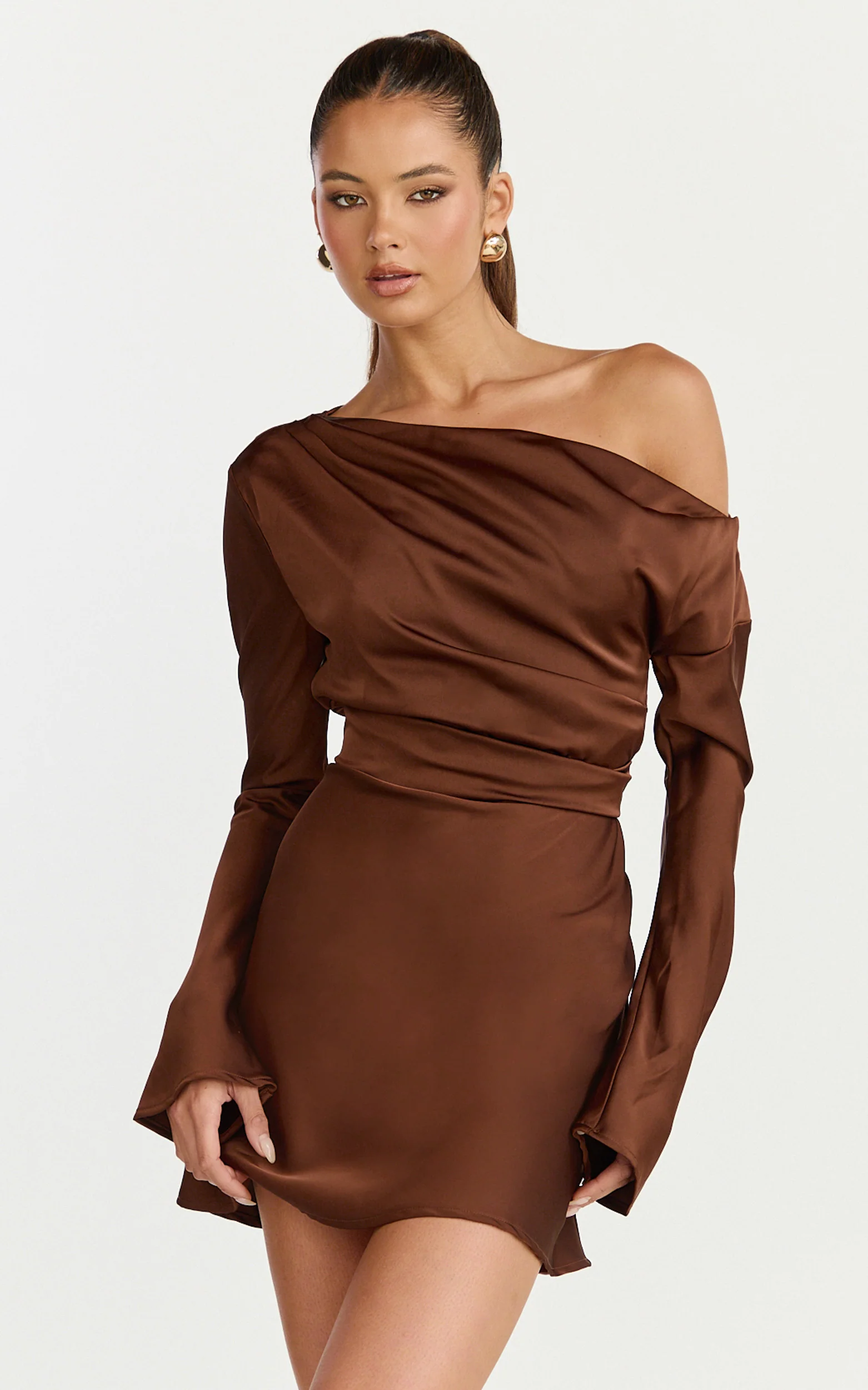 Sienna Mini Dress - Tipped Shoulder Long Sleeve Dress in Chocolate - Image 3