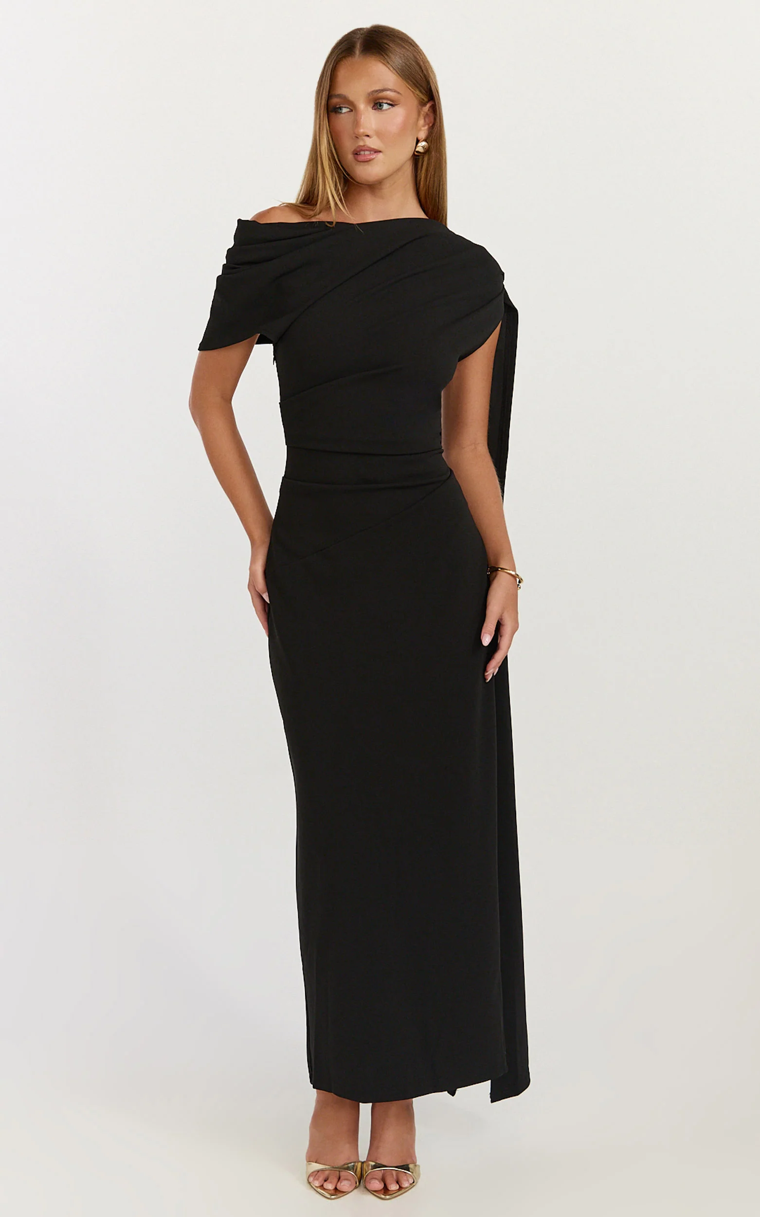 Visenta Midi Dress - Asymmetrical Sleeve Dress in Black - Image 3