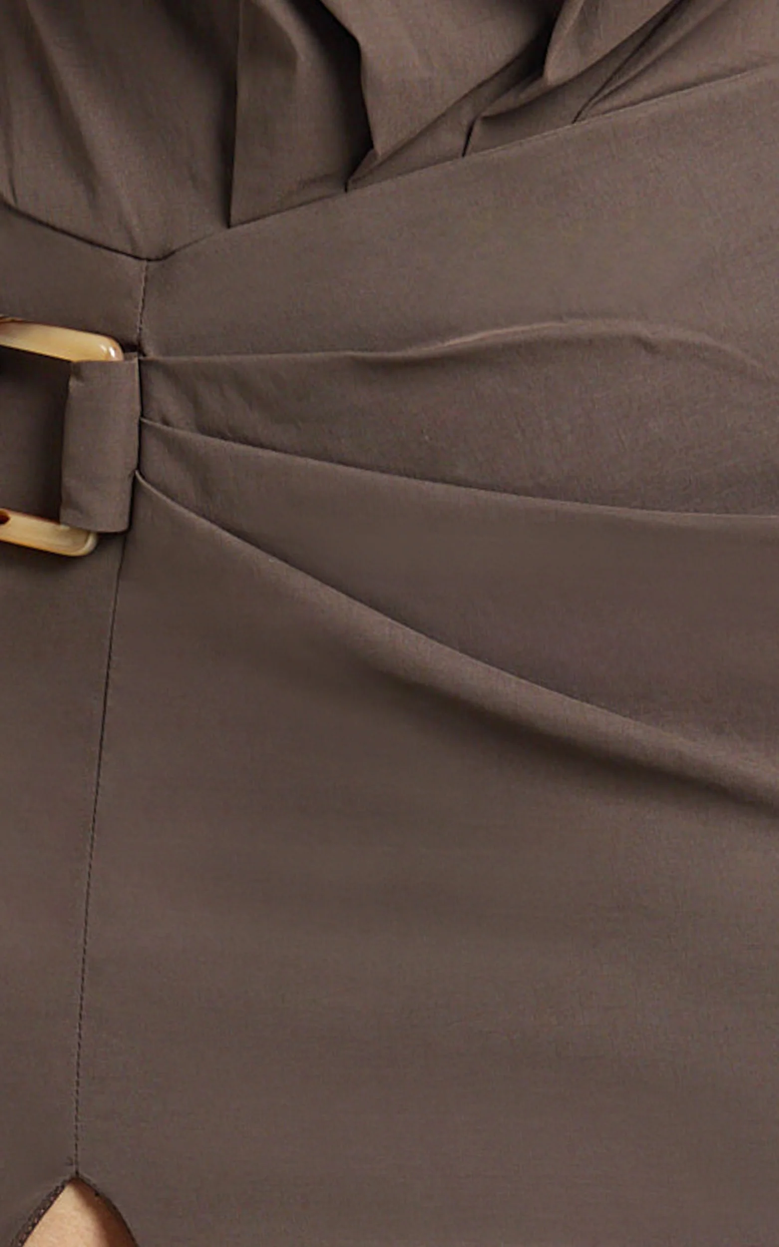 Zareena Mini Dress - Tipped Shoulder Tuck Detail Split Leg Dress in Chocolate - Image 7