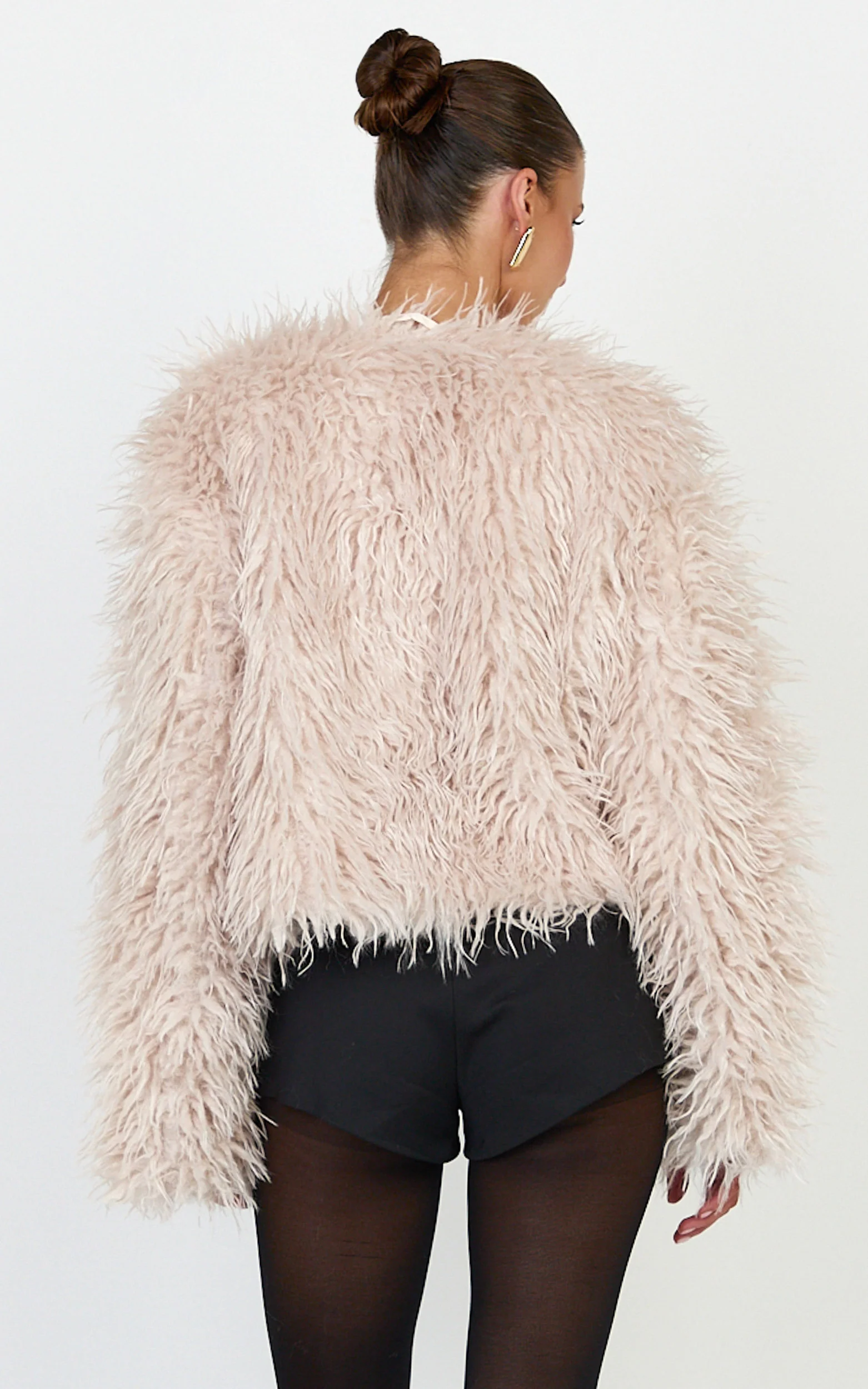 Zoe Coat - Oversized Cropped Faux Fur Coat in Beige - Image 5